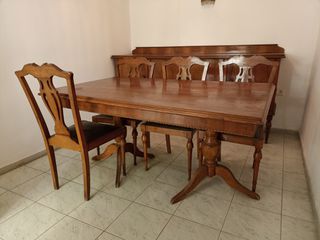 ΤΡΑΠΕΖΙ ΜΕΓΑΛΟ ΤΡΑΠΕΖΑΡΙΑΣ
