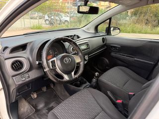 Toyota Yaris 2012 1.33 Dual VVT-i (99 Hp)-thumb-2