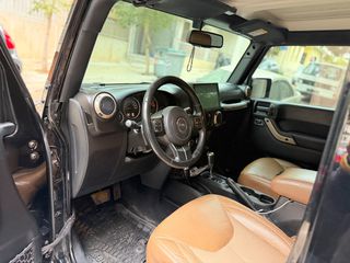 Jeep Wrangler 2017-thumb-11
