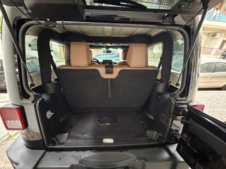 Jeep Wrangler 2017-thumb-13