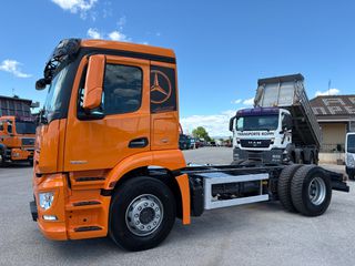 Ανατροπή Mercedes-Benz 2014 Antos 1830 **4m μεταξόνιο**-thumb-2