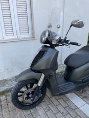 Piaggio Carnaby 300 2012-thumb-2