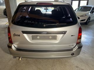Ford Focus 2004-thumb-5