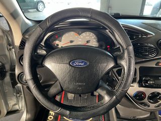 Ford Focus 2004-thumb-12
