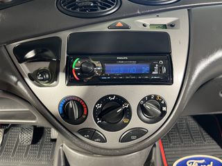 Ford Focus 2004-thumb-17