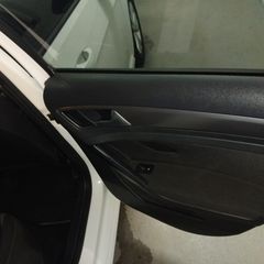 Volkswagen Golf 2016-thumb-10