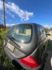 Lancia Ypsilon 2000-thumb-1