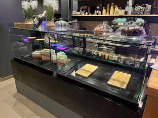 ΔΙΠΛΗ ΒΙΤΡΙΝΑ ΨΥΓΕΙΟ ΓΙΑ ΣΝΑΚ ΣΑΝΤΟΥΙΤΣ ΣΑΛΑΤΕΣ