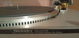 TECHNICS SL-Q303...Direct Drive