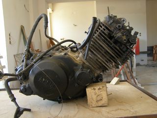 ΚΙΝΗΤΗΡΑΣ XT600-thumb-2