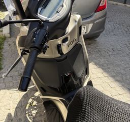 Piaggio Beverly 400 2025 400 HPE-thumb-5