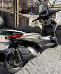 Piaggio Beverly 400 2025 400 HPE-thumb-6