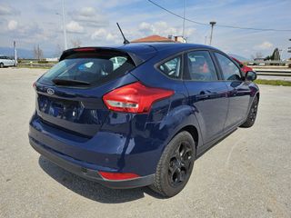 Ford Focus 2018-thumb-4