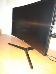 Samsung 24" Curved Gaming Monitor 144Hz + Motospeed CK104 Mechanical Keyboard + ποντίκι