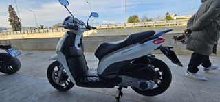 Piaggio Beverly 300i 2012