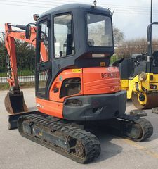 Εκσκαφάκι (διαβολάκι) Kubota 2015 U35-3-thumb-2