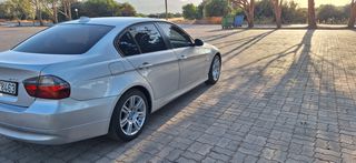 Bmw 320 2009-thumb-3