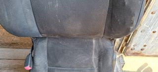 Daihatsu Terios Κάθισμα οδηγού 70€-thumb-4