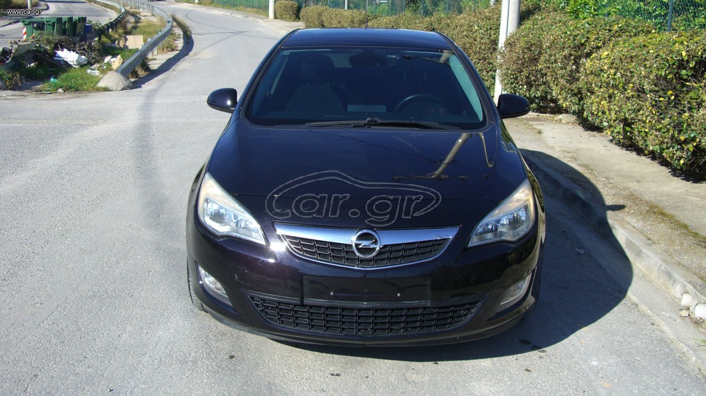 Opel Astra 2011 1,4 TURBO 140HP