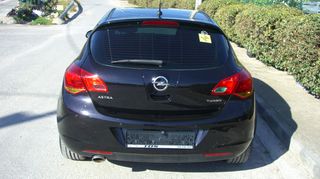 Opel Astra 2011 1,4 TURBO 140HP-thumb-1