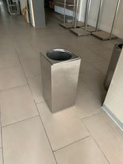 Μεταλλικός κάδος απορριμάτων τετράγωνος 63 ύψος x 30 πλάτος