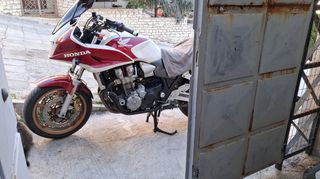 Honda CB 1300S 2007 Classic-thumb-3