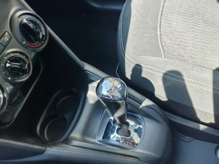 Peugeot 208 2018-thumb-13