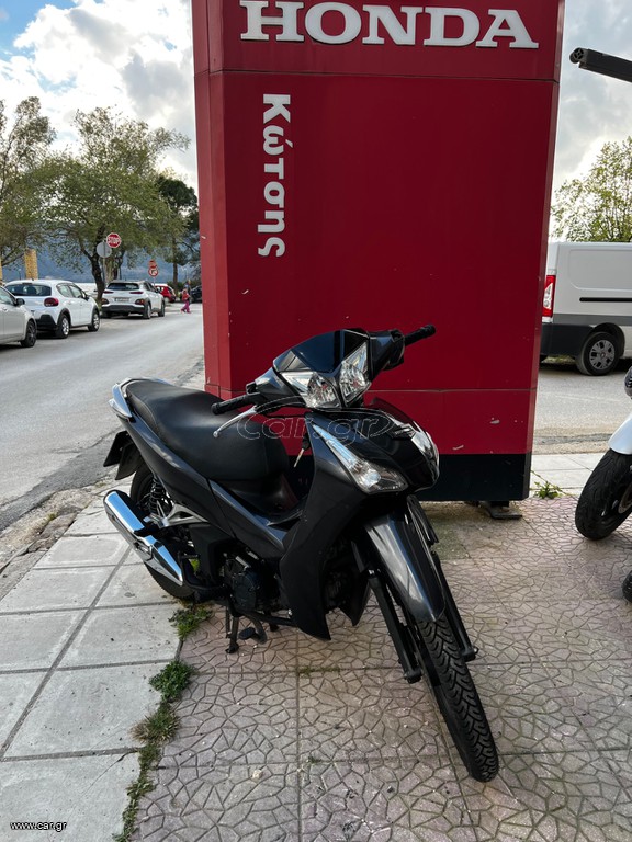 Honda Supra 125 X 2018 HELM IN
