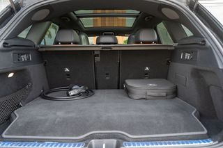 Mercedes-Benz GLC 300 2023 DE 4MATIC AMG Line-thumb-26