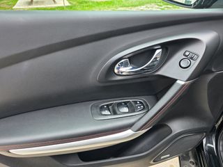 Renault Kadjar 2017 BOSE BLACK EDITION-thumb-12