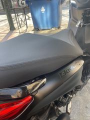 Piaggio Beverly 300 2024 DEEP BLACK-thumb-3