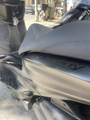 Piaggio Beverly 300 2024 DEEP BLACK-thumb-6