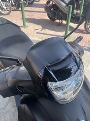 Piaggio Beverly 300 2024 DEEP BLACK-thumb-11