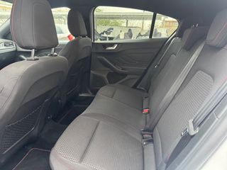 Ford Focus 2018 ST-LINE-thumb-13