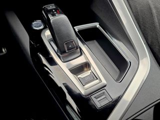 Peugeot 3008 2018 GT LINE FULL ΔΕΡΜΑ NAVI KEYLESS ΔΙΧΡΩΜΟ-thumb-21