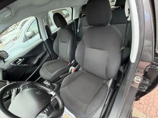 Peugeot 208 2018 1.2 PURETECH 82 SIGNATURE-thumb-6