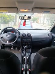 Dacia Duster 2011-thumb-2