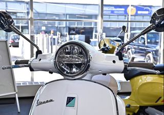 Vespa Primavera 125 2026 S 30 ATOKEΣ + ΔΩΡΟ ΑΞΕΣΟΥΑΡ ΑΞΙΑΣ 537€-thumb-18
