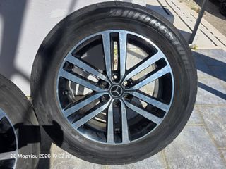Mercedes x class-thumb-1