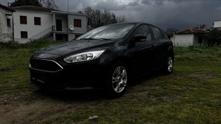 Ford Focus 2015-thumb-4