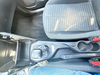 Peugeot 2008 2021 PURETECH 100 ACTIVE-thumb-17