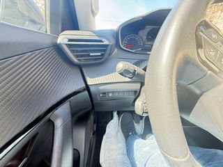 Peugeot 2008 2021 PURETECH 100 ACTIVE-thumb-19