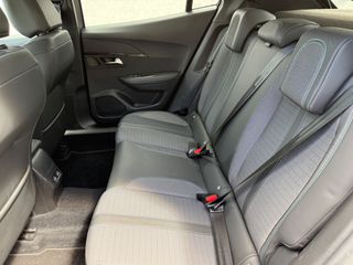 Peugeot 2008 2021 ALLURE PLUS 1,5 130HP-thumb-13
