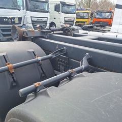 Ανατρεπόμενο Για Containers Με Βραχίονες Volvo 2007 fm400-thumb-10