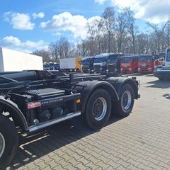 Ανατρεπόμενο Για Containers Με Βραχίονες Volvo 2007 fm400-thumb-20