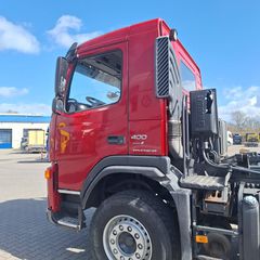 Ανατρεπόμενο Για Containers Με Βραχίονες Volvo 2007 fm400-thumb-22