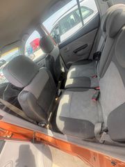 Kia Picanto 2004-thumb-5