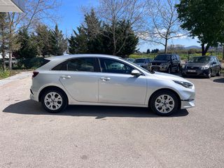Kia Ceed / cee'd 2022 Vision 1.6 CRDi Mild Hybrid 48V (MHEV)-thumb-9