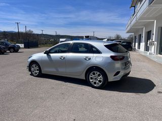 Kia Ceed / cee'd 2022 Vision 1.6 CRDi Mild Hybrid 48V (MHEV)-thumb-17