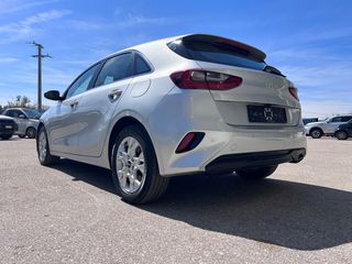 Kia Ceed / cee'd 2022 Vision 1.6 CRDi Mild Hybrid 48V (MHEV)-thumb-19